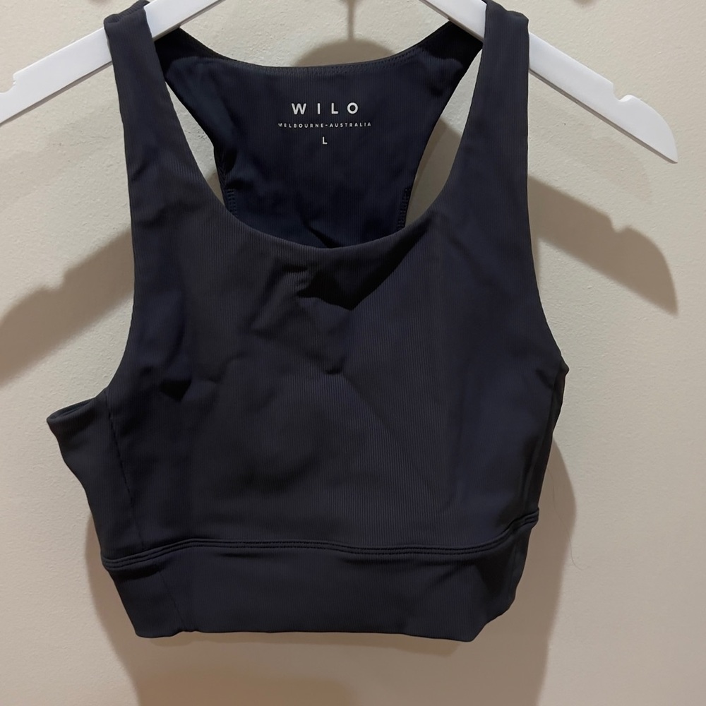 WIlo Sports Bra